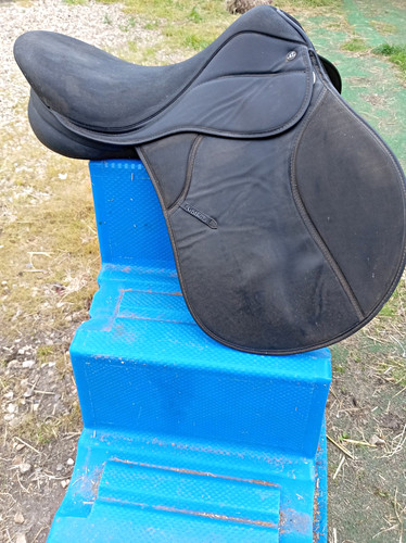 Thorowgood synthetic saddle - thorowgood,