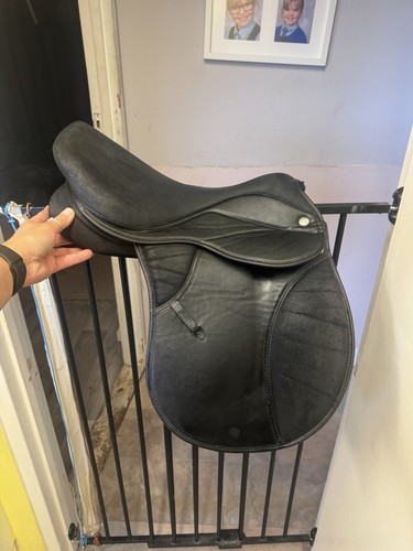 Thorowgood pony club saddle - thorowgood,