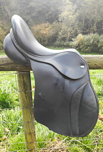 Thorowgood saddle 5 - t6, 17.5"